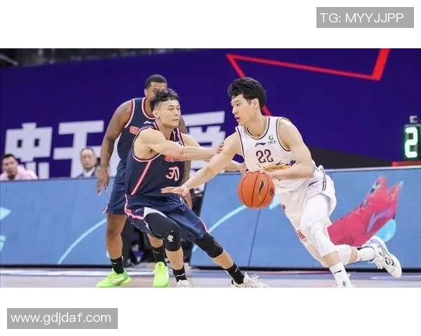 广州篮球队阵地战分析:优劣势与未来发展方向探讨 广州篮球队阵地战分析:优劣势与未来发展方向探讨