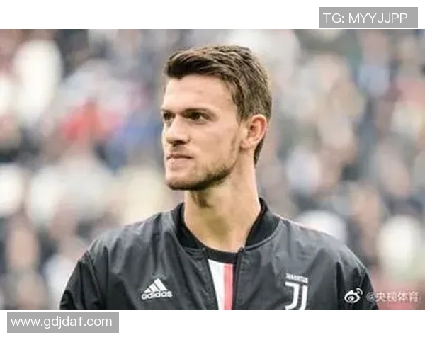 疫情期间离世的足球明星及其对足球界的影响分析 疫情期间离世的足球明星及其对足球界的影响分析